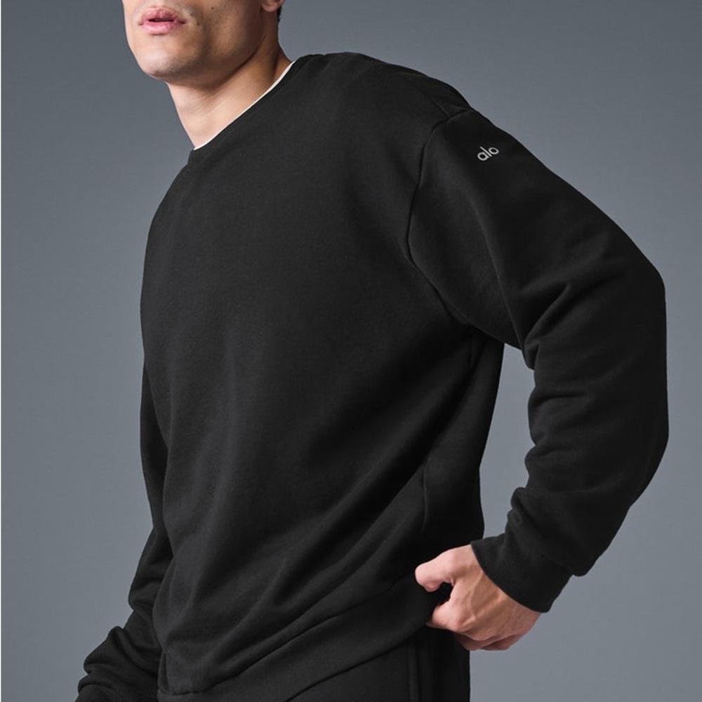 ALO Yoga Unisex Black Sweater